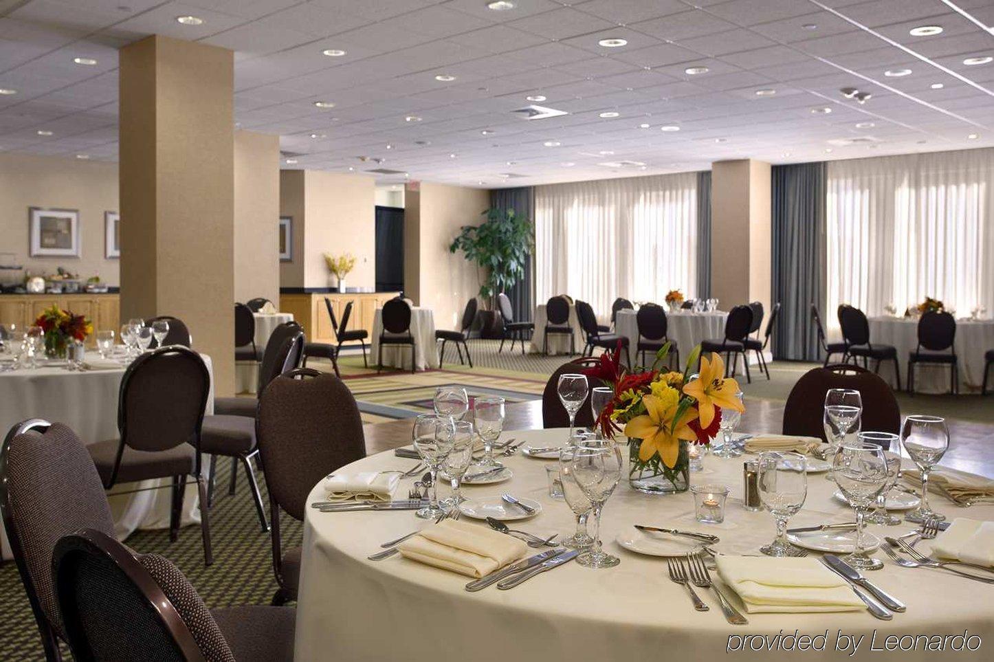 Doubletree By Hilton Hartford Downtown Hotel Ресторант снимка
