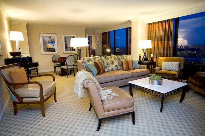 Doubletree By Hilton Hartford Downtown Hotel Екстериор снимка
