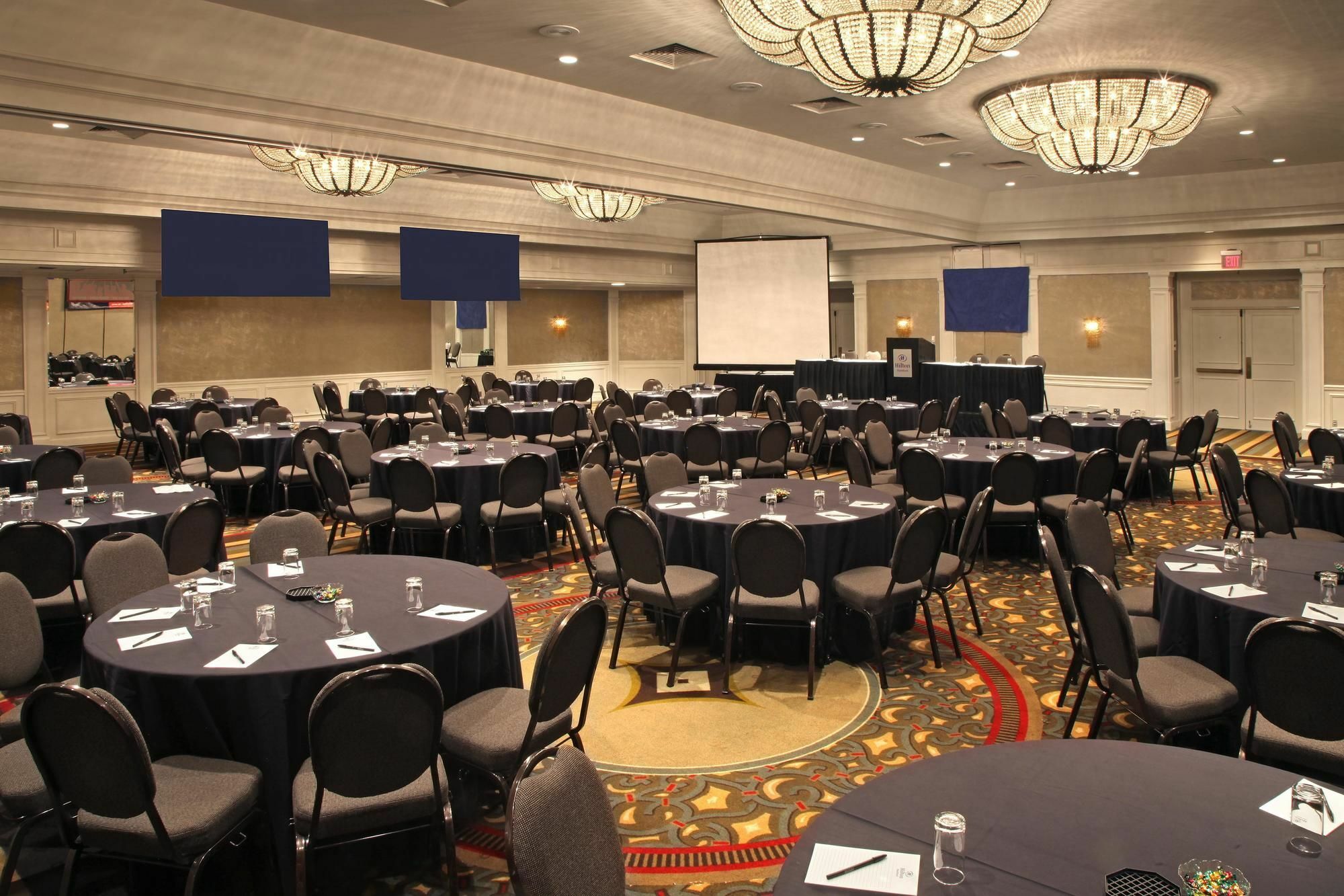 Doubletree By Hilton Hartford Downtown Hotel Съоръжения снимка